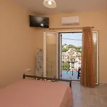Kondraki فيلة Nymfai