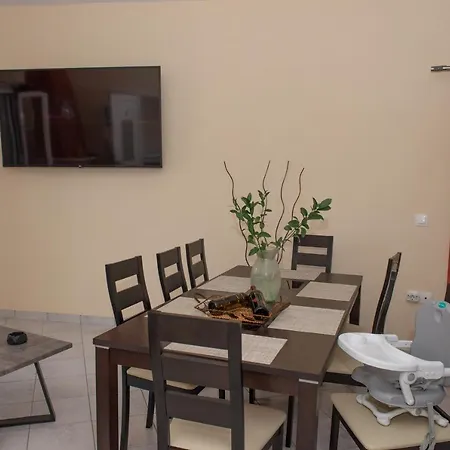 Villa Kondraki